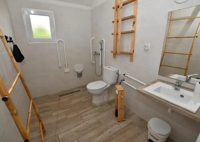 Zenia Hostel