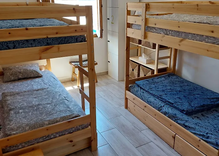 Zenia Hostel
