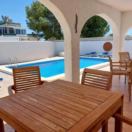 Zenia Hostel Playa Flamenca